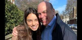 “La famiglia è sotto choc, devastata, e viene confortata e sostenuta dalla famiglia e dagli amici: I loro pensieri sono rivolti a tutte le persone coinvolte dalla tragedia… desiderano ringraziare sinceramente la guardia costiera, i servizi di emergenza e tutti coloro che hanno contribuito al salvataggio… la loro unica richiesta ora è che la privacy sia rispettata in questo momento di indicibile dolore”