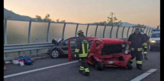 In un tragico incidente avvenuto ieri mattina sull’autostrada A2 del Mediterraneo, qualche chilometro prima dello svincolo di Sala Consilina, nel Salernitano… sono rimaste coinvolte una famiglia messinese ed una famiglia calabrese
