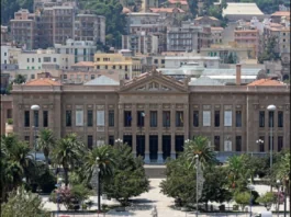 ‘Piazza Unione Europea si prepara ad accogliere il “Mercatino dei libri usati”, in programma dal 2 al 4 settembre, dalle ore 17 alle 19.30’