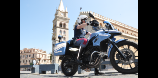 Nell’ambito dei servizi di controllo del territorio finalizzati alla prevenzione e repressione dei reati nella città di Messina, disposti dal Questore, Annino Gargano, i poliziotti della Squadra Mobile, con la collaborazione di operatori della locale SISCO (Sezione Investigativa del Servizio Centrale Operativo), hanno tratto in arresto in flagranza di reato un messinese ritenuto responsabile del reato di detenzione di armi clandestine, alterate e munizionamento