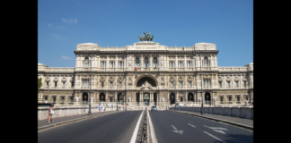 “Ci arriva notizia di una recentissima ordinanza di Cassazione, la n. 22083 dello scorso 5 agosto, che si pronuncia sul rigetto dell’affido paritario richiesto da un papà alla Corte d’Appello di Genova”