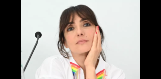 Da domenica 15 settembre e per sei serate va in onda su Rai 1 in prima serata ‘Sempre al tuo fianco’: la serie tv – una coproduzione Rai Fiction – 11 Marzo Film, per la regia di Marco Pontecorvo e Gianluca Mazzella – vuole raccontare come vivono e come affrontano le emergenze gli operatori della Protezione civile, persone normali in circostanze eccezionali