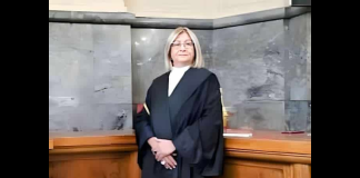 Cerimonia di insediamento per Olga Tarzia, nuova presidente del Tribunale di Messina: l’ufficio non aveva un presidente da oltre un anno, dal 16 giugno 2023, quando la presidente Marina Moleti era andata in pensione