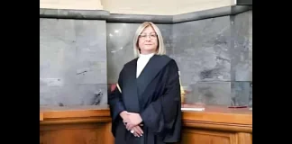 Cerimonia di insediamento per Olga Tarzia, nuova presidente del Tribunale di Messina: l’ufficio non aveva un presidente da oltre un anno, dal 16 giugno 2023, quando la presidente Marina Moleti era andata in pensione