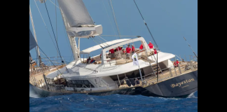 I costruttori del Bayesian chiedono un maxi risarcimento all’armatore: un indennizzo di 222 milioni di euro per l’affondamento dello yacht battente bandiera britannica colato a picco all’alba del 19 agosto di fronte al porto di Porticello, causando la morte di sette persone, tra cui il tycoon inglese Mike Lynch