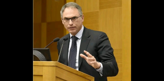 Mercoledì 2 ottobre, nel giorno del suo insediamento a Questore di Catanzaro, il dott. Giuseppe Linares incontra i giornalisti e gli organi di informazione