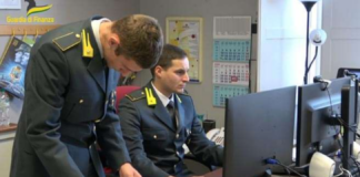 I finanzieri del Comando Provinciale della Guardia di Finanza di Ragusa hanno eseguito un sequestro preventivo “del complesso aziendale di un’impresa modicana per un importo di 450.000 euro”