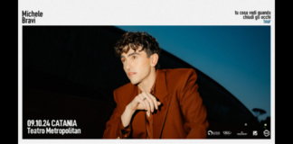 Michele Bravi torna ad esibirsi dal vivo con “tu cosa vedi quando chiudi gli occhi tour” per condividere con il suo pubblico l’esperienza diretta del suo ultimo lavoro: il nuovo tour, che prende il nome dall’album prodotto e distribuito da Vivo Concerti, è partito a settembre per toccare alcuni dei teatri più belli d’Italia con la direzione musicale di Carlo Di Francesco