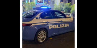 Si riducono al processo d’appello le condanne per i tre maggiorenni arrestati dopo l’agguato del luglio 2023 sul viale Europa, che vide il ferimento del 36enne Marcello Nunnari, proprio davanti al suo bar: venne fermato anche un 16enne, ritenuto il giovane che materialmente sparò ferendo la vittima designata… si tratta di Salvatore Maiorana, Natale Lo Duca, e Giuseppe Fisichella… Maiorana è imparentato con i Ferrante di Camaro mentre Lo Duca è nipote diretto del boss Giovanni Lo Duca di Provinciale