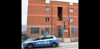 La Polizia di Stato di Latina nei giorni scorsi è intervenuta a tutela di una donna che aveva interrotto una breve relazione sentimentale con un uomo a causa del suo carattere, per nulla mite e poco amorevole: lo stesso, deluso da tale decisione, aveva comunque tentato di avere un rapporto sessuale con la donna, minacciandola e cagionandole lesioni personali