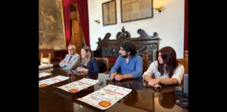 ‘Giovedì 31 ottobre, dalle ore 9 sino alle 12, in piazza Unione Europea, si svolgerà l’evento “Un Riciclo da Paura”, patrocinato e organizzato, nell’ambito del progetto “Ricomincio da tRe”, in collaborazione con il Comune di Messina e le partecipate Messinaservizi Bene Comune e Messina Social City’: l’assessora alle Politiche agroalimentari Alessandra Calafiore ha illustrato l’iniziativa ieri mattina, nel corso di una conferenza stampa, cui hanno preso parte Antonino Donato, presidente di Assoutenti Messina, e Marisa Arena e Lillo Lo Cascio dell’Associazione Impronte