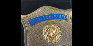 Insulti a sfondo razziale a Santa Teresa di Riva durante un incontro di calcio… il Questore di Messina emette D.A.Spo. a carico di un tifoso: i fatti risalgono allo scorso 13 ottobre, durante l’incontro di calcio “A.S.D. Jonica F.C. – Città di Avola 2020 tenutosi presso il campo sportivo Bucalo di Santa Teresa di Riva e vedono protagonista un giocatore della squadra locale, bersaglio di ripetuti cori e insulti razzisti da parte della tifoseria ospite nel corso del secondo tempo