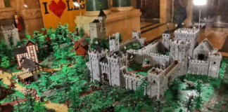 ‘I ❤️ LEGO a Messina: Una straordinaria mostra pensata per tutte le famiglie e gli appassionati di ogni età dei moduli per le costruzioni più famosi al mondo, allestita negli spazi del Vittorio Emanuele per ospitare meravigliosi e fantastici diorami, mai esposti prima in città, costruiti interamente coi mattoncini che hanno fatto impazzire generazioni di bambini e appassionati del mondo LEGO’