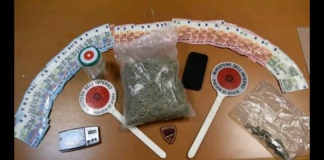 Gli Agenti della Polizia di Stato del Commissariato di Siderno hanno arrestato un 29enne in flagranza del reato di detenzione di sostanza stupefacente per fini di spaccio