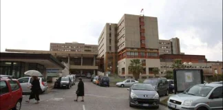 A Messina, i Carabinieri del NAS di Catania e della Compagnia Messina Centro hanno eseguito il decreto di sequestro, emesso dal GIP del Tribunale di Messina, su richiesta conforme dei magistrati della locale Procura della Repubblica, di due sale operatorie del Reparto di Cardiochirurgia dell’Ospedale “Papardo”