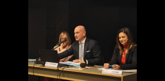 Si è concluso con grande partecipazione il convegno sulla proposta di legge per l’istituzione del Registro Nazionale dei Periti d’Arte Giudiziari, relativa all’autenticità e certificazione delle opere d’arte e dei beni da collezione: l’evento, organizzato dalla ‘Fondazione dell’Avvocatura Messinese’ in collaborazione con il SA.MO Club al Museo Regionale di Messina, nel pomeriggio del 13 dicembre 2024, ha rappresentato un’importante occasione di riflessione e confronto, approfondendo una riforma tanto necessaria quanto complessa, coinvolgendo giuristi, esperti d’arte e rappresentanti delle istituzioni