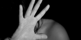 Un episodio di violenza domestica…, accaduto nella notte intercorsa tra mercoledì e giovedì ha sconvolto il piccolo Comune di Lattarico: un uomo di 38 anni, durante un litigio con la giovane moglie, l’ha aggredita procurandole lesioni giudicate guaribili in sette giorni
