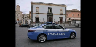 Nelle ore scorse…, infastidito dalla presenza di un’auto parcheggiata nei pressi della propria abitazione, un uomo ha tagliato le gomme del veicolo per scoraggiare il proprietario a sostare lì in futuro