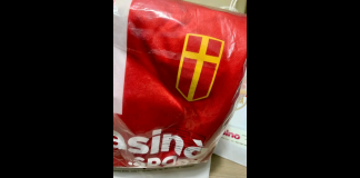 “L’Acr Messina comunica che sabato 21 Dicembre dalle ore 12:00 presso la sala stampa dello stadio ‘Franco Scoglio’, sarà effettuata la consegna della magliette a coloro i quali le hanno acquistate sullo store online: L’occasione sarà gradita per uno scambio di auguri, offrendo ai tifosi la possibilità di effettuare un walk-about all’interno dello stadio”