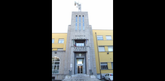 Nell’ambito di una intensificata azione di contrasto del fenomeno illecito del commercio abusivo di fuochi d’artificio, i finanzieri del Gruppo di Brescia hanno effettuato alcuni interventi mirati alla verifica della corretta commercializzazione degli articoli pirotecnici, monitorando il mercato messo in atto anche da privati cittadini attraverso il web ed i social network al fine di intercettare i canali di vendita dei prodotti maggiormente pericolosi per la salute pubblica