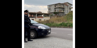 I carabinieri della Stazione di Mileto (in provincia di Vibo)…, con l’accusa di detenzione e cessione illegale di cocaina hanno arrestato e posto ai domiciliari V.S., 30 anni, della frazione Paravati