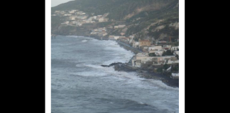 Alle Eolie continua il maltempo che proseguirà anche per i prossimi giorni e si accelerano i tempi per la protezione della frazione di Acquacalda a Lipari che in località San Gaetano si ritrova sempre con l’imcubo del mare in casa per abitanti e villeggianti