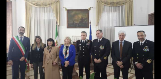 “Tornano a essere fruibili per i messinesi la Stele della Madonnina del Porto, il Portale di accesso alla Lanterna del Montorsoli e la Porta spagnola del Forte San Salvatore, con importanti ricadute anche a livello turistico: Tornano dunque ad essere fruibili tre simboli della città grazie a una sinergia istituzionale fra Marina Militare, Sovrintendenza di Messina e Genio Civile”