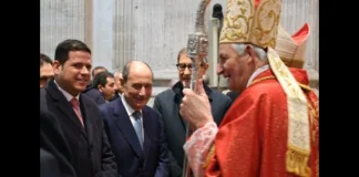 «Le celebrazioni per la patrona di Catania rappresentano sempre un momento di grande emozione, tra fede e partecipazione popolare: Voglio sottolineare i valori cristiani che soggiacciono a questo momento di grande tradizione, quei valori che ci impongono di aiutare gli ultimi, chi si trova in condizioni di disagio e di difficoltà… non lasciare indietro nessuno è uno dei punti cardine dell’azione del mio governo e continueremo a impegnarci verso costoro e verso chi se ne prende cura… diciamo no alla rassegnazione perché, come sottolineato dal cardinale Zuppi nella sua omelia, vogliamo alimentare la speranza di un futuro migliore per la Sicilia e per tutta la nostra comunità… cogliamo già segnali positivi in tal senso e con determinazione e impegno perseguiamo questo obiettivo, ispirati dai quei valori espressi anche dal sacrificio di Sant’Agata»
