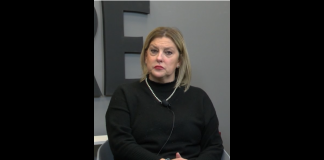 “Ho denunciato il clan dei Madonia… ma ora ho paura perché mai e poi mai potevo immaginare un’evoluzione così torbida, aggressiva e diffamatoria nei miei confronti”: a parlare con la Dire, nel corso di una intervista rilasciata al direttore Nico Perrone, è Valeria Grasso, ancora oggi testimone di giustizia sotto scorta, definita ‘paladina dell’antimafia’ dopo aver inaugurato una palestra a Palermo negli stessi magazzini da dove erano stati cacciati i Madonia, i boss del quartiere San Lorenzo