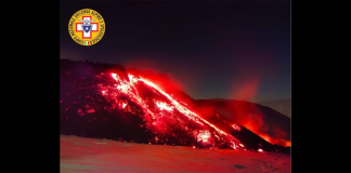 ‘Rischio di esplosioni idro-magmatiche provocate dall’interazione tra colata lavica e neve sull’Etna…, per questo motivo la Protezione civile siciliana ha segnalato ai sindaci dei comuni etnei la situazione di pericolo: di conseguenza, diversi sindaci stanno emanando ordinanze che vietano l’avvicinamento al vulcano’