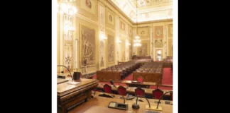 Tra i destinatari del provvedimento cautelare dell’operazione Mercurio dei Ros contro Cosa nostra etnea coordinata dalla Procura distrettuale di Catania…, c’è il deputato regionale siciliano Giuseppe Castiglione