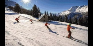 È stato ritrovato alle 18,40 il bambino di 5 anni, che, mentre sciava con il padre sulle piste dell’altopiano di Asiago (Vicenza), è scomparso
