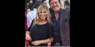 “Mi chiamavi ‘socia’: Eravamo amici, abitavamo vicini, e ci incontravamo sempre a Ponte Milvio per il nostro caffè… arrivavi in moto, e io sulla mia vecchia Micra rossa… una mattina, girando con il cucchiaino nella tazzina, mi parlasti di un sogno che avevi”