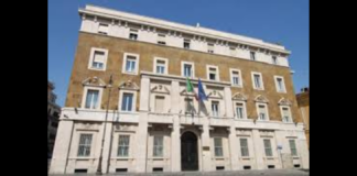 Il pm torinese Gianfranco Colace è stato sanzionato dal Consiglio superiore della magistratura con il trasferimento di sede (Milano) e di funzioni (dal penale al civile), e con la perdita di un anno di anzianità: la sezione disciplinare ha accolto la richiesta avanzata dalla procura generale della Cassazione… la gup Lucia Minutella è stata invece sanzionata con la censura