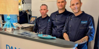 A quindici mesi dall’apertura, ‘Panta Rei’ (per chi cerca un’esperienza culinaria unica nel cuore di Messina) si conferma una realtà consolidata nel panorama gastronomico messinese, capace di innovare nel rispetto della tradizione: un ristorante in cui ogni dettaglio, dalla cucina all’atmosfera, è pensato per offrire agli ospiti un viaggio sensoriale tra sapori autentici e suggestioni marinare