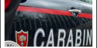 ‘La trascina per terra, il padre aggredisce la madre, l’afferra per i capelli’: il maggiore dei cinque figli, tutti minorenni, chiede aiuto con un messaggio alla nonna materna… è accaduto a Catania, nell’abitazione della coppia