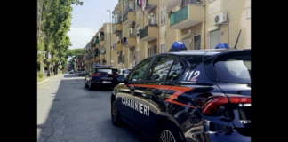 I Carabinieri della Stazione Roma Tuscolana hanno arrestato un 47enne iraniano, gravemente indiziato del reato di maltrattamenti in famiglia commesso ai danni del convivente
