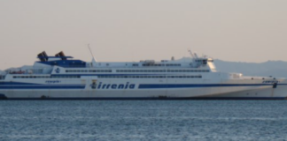 ‘“Carte gold” per viaggiare in Sicilia e Sardegna senza pagare a chi poteva chiudere un occhio su controlli e procedure amministrative: si indaga anche per corruzione nell’ambito dell’inchiesta condotta dalla Procura di Genova che ha portato, la settimana scorsa, al sequestro di tre traghetti della società Cin-Tirrenia, per un importo equivalente di oltre 64 milioni’