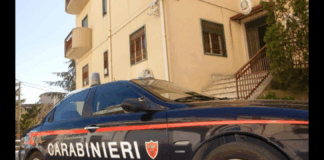 I carabinieri della Compagnia di Mussomeli…, hanno arrestato un 52enne per maltrattamenti e lesioni ai danni della compagna: nel corso di un servizio di pattuglia a Campofranco, i militari hanno proceduto al controllo di un’auto condotta da un pregiudicato, privo di patente; nel veicolo c’era anche una donna che presentava diverse ecchimosi al volto