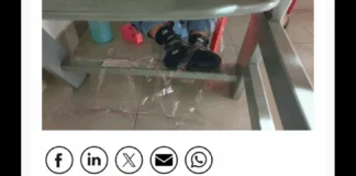 ‘“Signora, come fa quando la porta alle visite mediche, o come quando c’è il distacco a scuola?”. Anzi no, l’esempio non è adeguato perché la piccola Stella di visite mediche ne ha fatte già molte a 5 anni, e non ne ha paura. “Sa cosa mi viene in mente?, dice un’altra, “l’ha visto il film di Benigni ‘La vita è bella’? Faccia un po’ cosi. Mi sono letta tutti i manuali di molti casi di genitori in guerra che riuscivano ad esser tranquilli o a fingersi tali per far soffrire meno i propri figli. Tutto dipende molto da lei, signora, anche una bugia adeguata per far soffrire meno sua figlia”. “In fin dei conti la vostra è una piccola guerra, siete come sotto bombardamento- dice un’altra- e lei magari deve mettere in braccio sua figlia a uno sconosciuto per salvarla”’