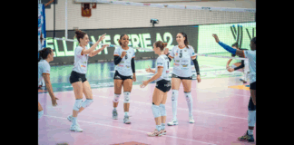 Mentre c’è chi approfitterà delle festività pasquali per concedersi un po’ di relax, le SuperGirls saranno impegnate al PalaFontescodella per dare il via alla serie che vale un sogno… l’accesso all’élite del volley italiano: domenica 20 aprile, infatti, alle 18:00, ‘Akademia Sant’Anna – Messina’ sarà protagonista sul taraflex marchigiano per affrontare la CBF Balducci H.R. Macerata nella gara 1 delle finali play-off