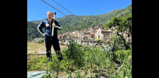 E’ un primo maggio velato di tristezza per la scomparsa di Papa Francesco, la cui predicazione planetaria ha segnato un’epoca, con il suo impegno per la giustizia sociale, la dignità del lavoro, l’ambientalismo e la pace, sempre dalla parte degli esclusi, dei deboli, degli ‘scartati’… il tempo che viviamo ha radicalmente messo in questione le certezze che sembravano costituire il paradigma del XXI secolo, fondato essenzialmente sul superamento delle barriere economiche e spazio-temporali, ma non di quelle sociali, che, anzi, vengono riproposte in forme nuove e anche più discriminanti”