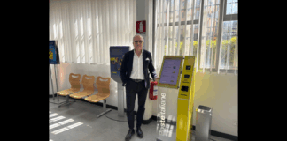 Ci sono tre dipendenti di Poste Italiane del Messinese tra i diciotto siciliani che quest’anno verranno insigniti dell’onorificenza “Stelle al Merito del Lavoro”, assegnata dal Ministero del Lavoro e delle Politiche Sociali: Maria D’Angelo, Alfredo Pino e Antonino Antoci verranno nominati Maestri del lavoro ieri 1° maggio presso il Teatro Politeama di Palermo