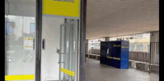 Con il commercio online diventato una consuetudine, ricevere un pacco è ormai un’esigenza quotidiana diffusa anche per le famiglie siciliane: sempre di più, nell’ottica di ampliare l’offerta di punti di ritiro e di consegna, consentendo allo stesso tempo di scegliere in autonomia il momento in cui effettuare le spedizioni e/o ricezioni, anche in provincia di Messina sono stati installati i primi cinque locker da Locker Italia, la Joint Venture per l’ecommerce costituita da Poste Italiane e DHL eCommerce