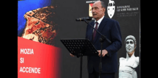 ‘L’isola di Mozia, nel Trapanese, è collegata alla rete elettrica di distribuzione siciliana: È stato attivato, ieri sera, alla presenza del presidente Renato Schifani, il nuovo elettrodotto finanziato dalla Regione Siciliana con 2,5 milioni di euro e realizzato da E-Distribuzione’