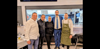 Una serata da ricordare, quella di ieri, sulla spiaggia di Santa Margherita a Messina, dove il profumo del mare si è fuso con quello del buon cibo