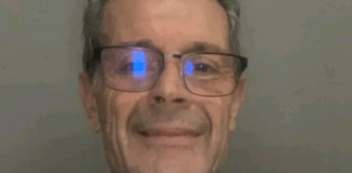 ‘Centocinquanta passi: tanto separa il Parlamento Europeo che nel 2022 premiò Laura Massaro come “madre coraggio” dalla Corte europea dei diritti umani, che dopo 12 anni ha condannato l’Italia per aver violato quelli del padre, Giuseppe Apadula’