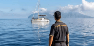 Con il coordinamento dei magistrati della Procura della Repubblica di Barcellona Pozzo di Gotto, guidata da Giuseppe Verzera, i militari della Sezione Operativa Navale di Milazzo hanno eseguito un decreto di ‘Sequestro preventivo’ nei confronti di un imprenditore che ha prodotto e commercializzato imbarcazioni con marchio contraffatto