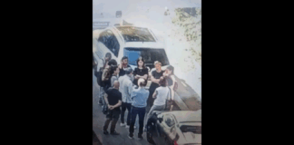 “Questa mattina (ieri 27 giugno 2025 per chi legge – Nota di Redazione) a Roma, sotto casa di Susanna, la mamma di Monteverde, si è presentata la Polizia: l’ultimo decreto dei magistrati del Tribunale di Roma ha confermato il prelevamento della piccola Stella (nome di fantasia), bimba peraltro con una sindrome genetica, per collocarla in casa famiglia autorizzando l’uso della forza pubblica”.