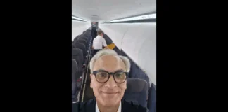 “Onore ad Aeroitalia: partono anche se hanno un solo passeggero a bordo… e sono io… oggi sul volo Ancona – Roma ho fatto un’esperienza insolita… c’ero solo io, praticamente un volo privato”